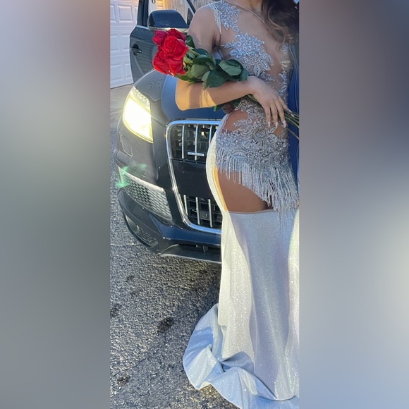 Selling prom dress - Picture 5 of 5